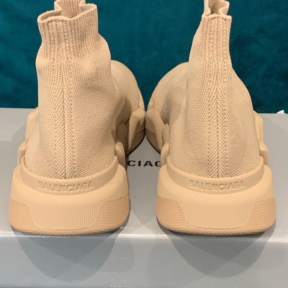 SOLD Balenciaga Speed 2.0 Size 38 - Picture 4 of 8
